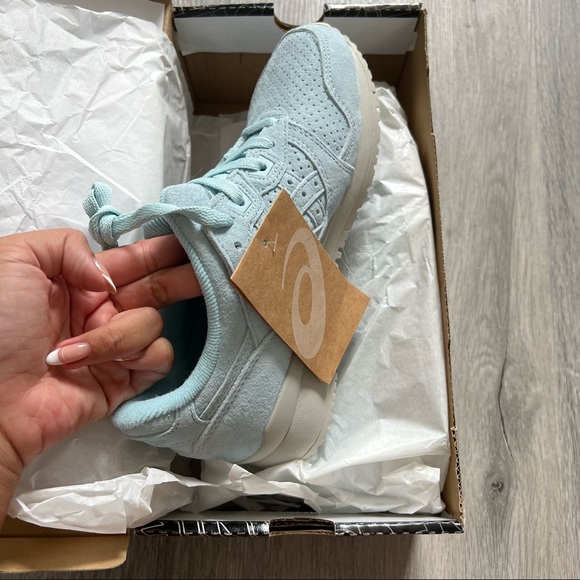 Kith x ASICS Ronnie Fieg gel lyte iii in helium - Picture 4 of 11